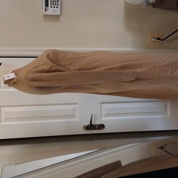 Banana Republic True Wrap Sweater NWT - Picture 2 of 6